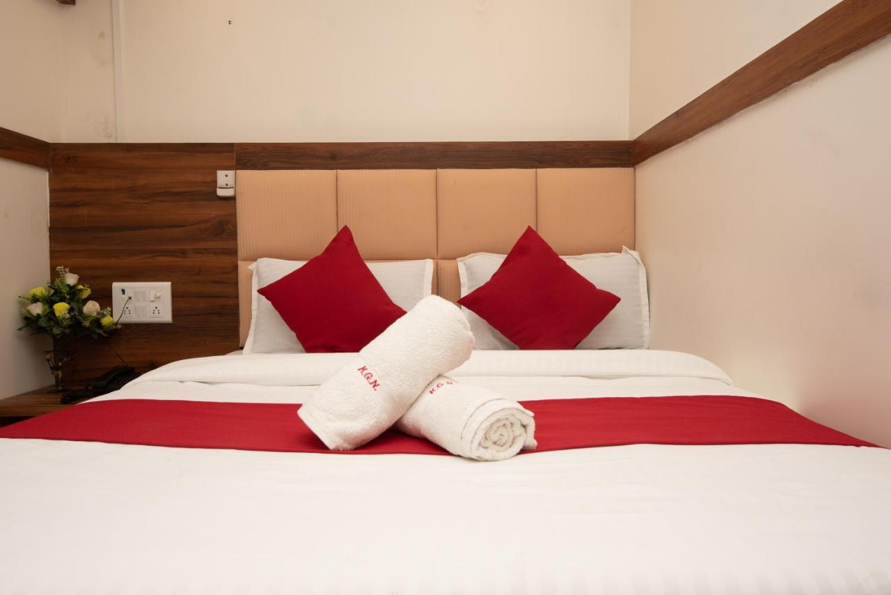 Hotel Kgn Near Cst Railway Station Mumbai And Haj House Mumbai Near Crawford Market Bombay Exterior foto